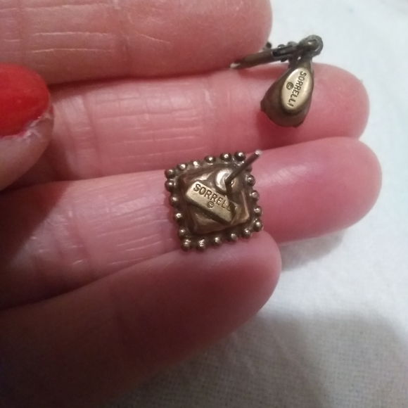 Sorrelli earrings - Picture 3 of 3